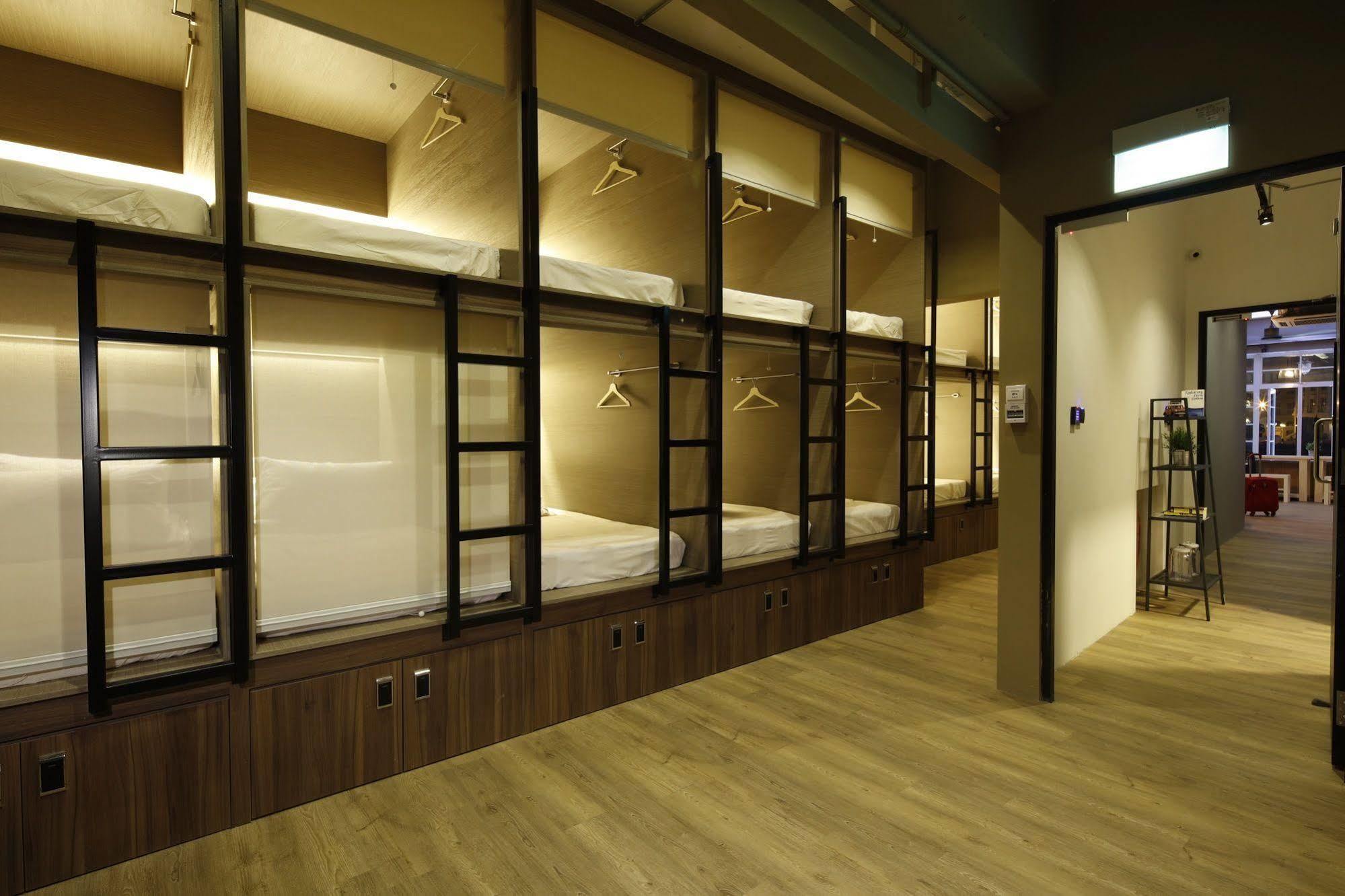 Beat. Capsule Hostel @ Boat Quay Singapore Exterior photo